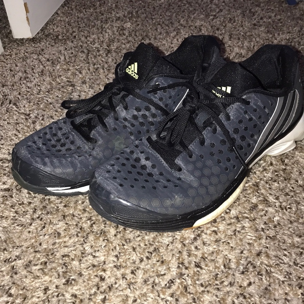 Adidas tennis shoes